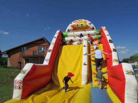 Grafika #50: 02.06.2021 Niespodzianka z okazji Dnia Dziecka