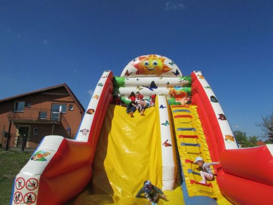 Grafika #52: 02.06.2021 Niespodzianka z okazji Dnia Dziecka