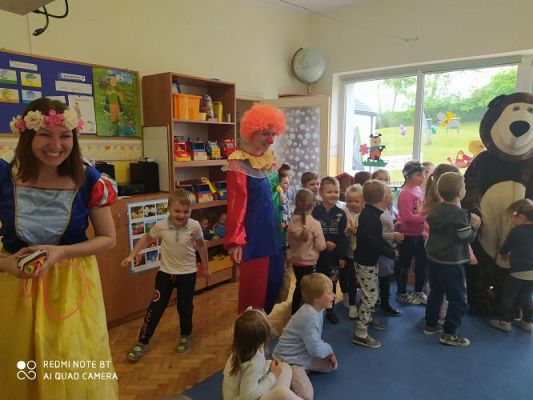 Grafika #16: 01.06.2021 Dzień Dziecka