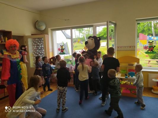 Grafika #23: 01.06.2021 Dzień Dziecka