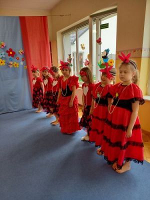 Grafika #1: Dzień Rodziny gr III