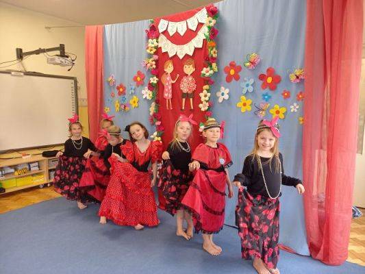 Grafika #12: Dzień Rodziny gr III