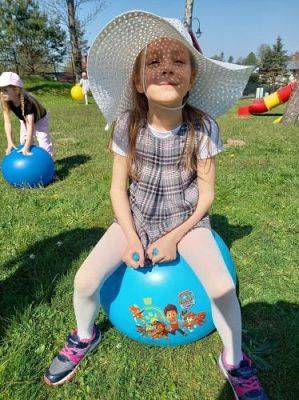 Grafika #12: 13.05.2021 Zabawy w ogrodzie przedszkolnym