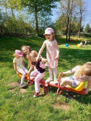 Grafika #16: 13.05.2021 Zabawy w ogrodzie przedszkolnym