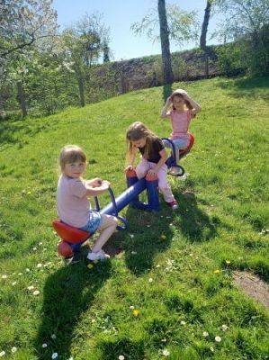 Grafika #24: 13.05.2021 Zabawy w ogrodzie przedszkolnym