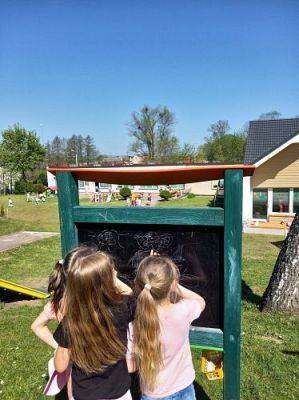 Grafika #27: 13.05.2021 Zabawy w ogrodzie przedszkolnym