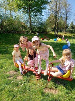 Grafika #30: 13.05.2021 Zabawy w ogrodzie przedszkolnym