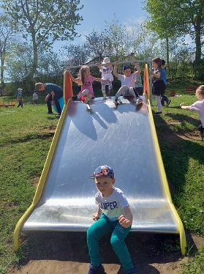 Grafika #33: 13.05.2021 Zabawy w ogrodzie przedszkolnym