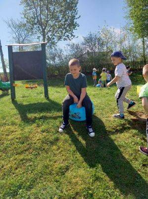 Grafika #36: 13.05.2021 Zabawy w ogrodzie przedszkolnym