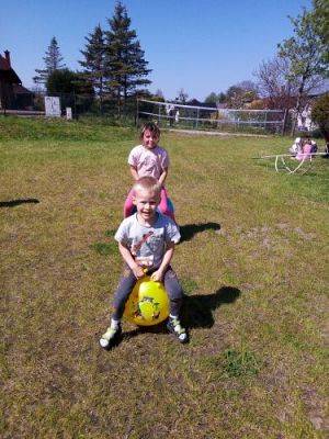 Grafika #39: 13.05.2021 Zabawy w ogrodzie przedszkolnym