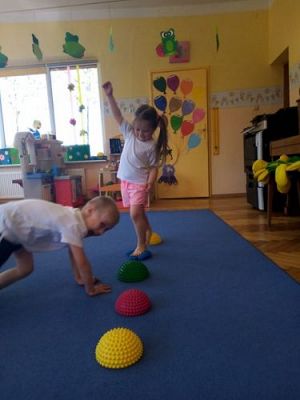 Grafika #17: 11.05.2021 Gimnastyka w gr.I