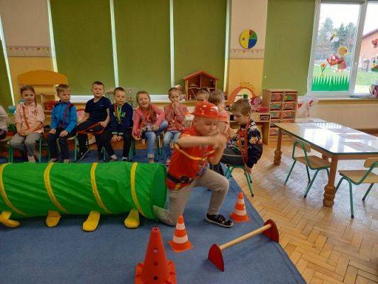 Grafika #14: 04.05.2021 Dzień Strażaka gr III