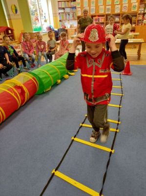 Grafika #19: 04.05.2021 Dzień Strażaka gr III