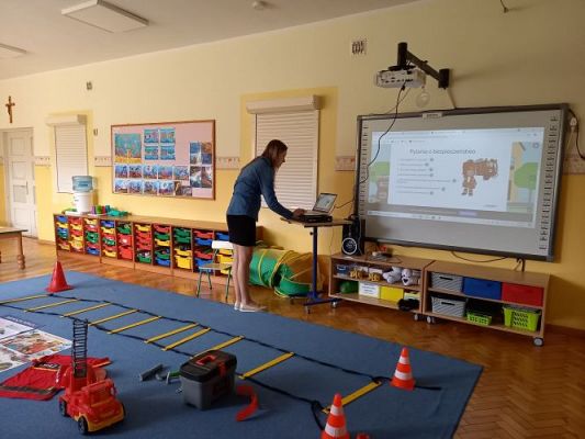 Grafika #22: 04.05.2021 Dzień Strażaka gr III