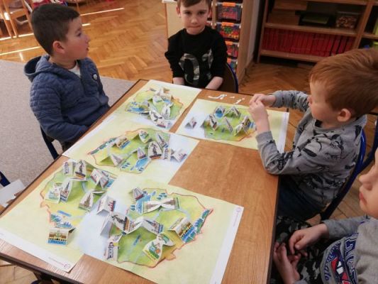 Grafika #1: 30.04.2021 Cykl zajęć "Piękna nasza Polska cała" gr II