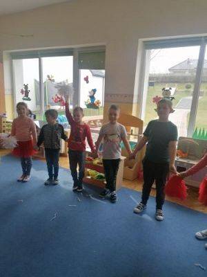 Grafika #7: 29.04.2021 Międzynarodowy Dzień Tańca gr III