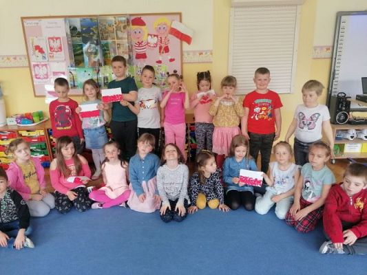 Grafika #13: 30.04.2021 Cykl zajęć "Piękna nasza Polska cała" gr III