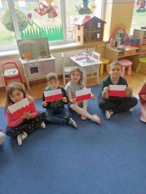 Grafika #17: 30.04.2021 Cykl zajęć "Piękna nasza Polska cała" gr III