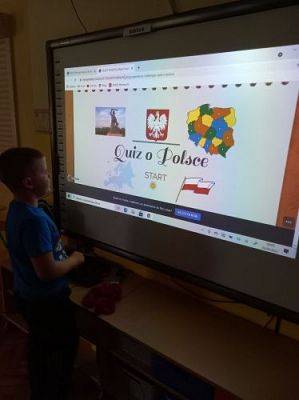 Grafika #28: 30.04.2021 Cykl zajęć "Piękna nasza Polska cała" gr III