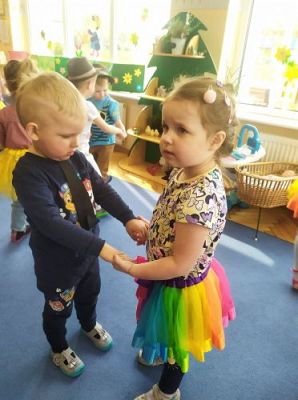 Grafika #22: 29.04.2021 Międzynarodowy Dzień Tańca gr I