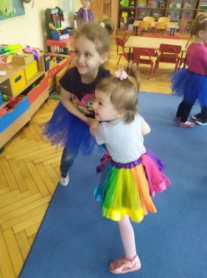 Grafika #23: 29.04.2021 Międzynarodowy Dzień Tańca gr I