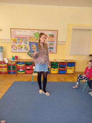 Grafika #3: 23.04.2021 ŚWIATOWY DZIEŃ KSIĄZKI GR III