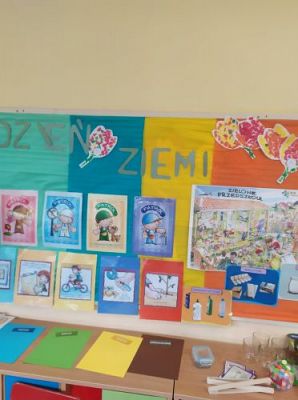 Grafika #1: 22.04.2021 Dzień Ziemi gr I