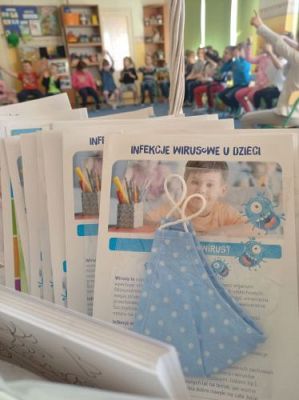 Grafika #8: 19.04.2021 Poznajemy pracę pracowników służby zdrowia gr III