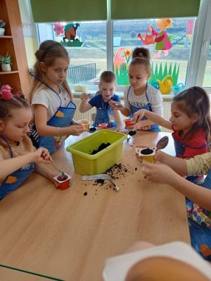 Grafika #10: 19.03.2021 Hodowla roślin w gr III