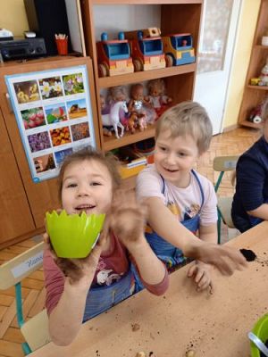 Grafika #44: 19.03.2021 Hodowla roślin w gr III