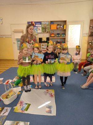 Grafika #35: 22.03.2021 Wiosenne zabawy w grupie III