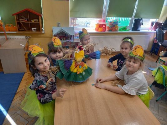 Grafika #44: 22.03.2021 Wiosenne zabawy w grupie III