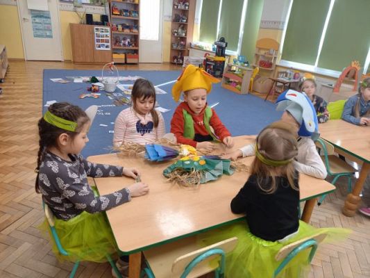 Grafika #49: 22.03.2021 Wiosenne zabawy w grupie III