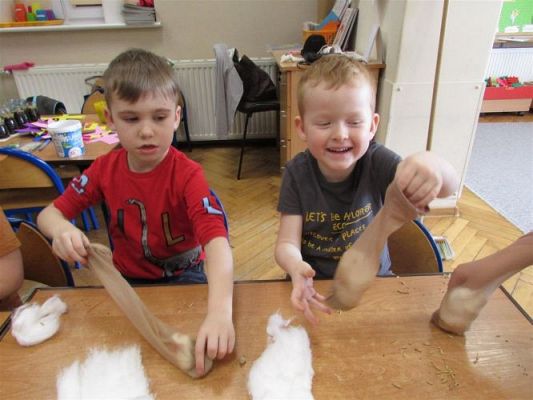 Grafika #25: 19.03.2021 Zajęcia z cyklu "Mali odkrywcy i badacze poznają świat" - Hodowla roślin