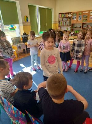 Grafika #13: 10.03.2021 Dzień małych mężczyzn w gr III