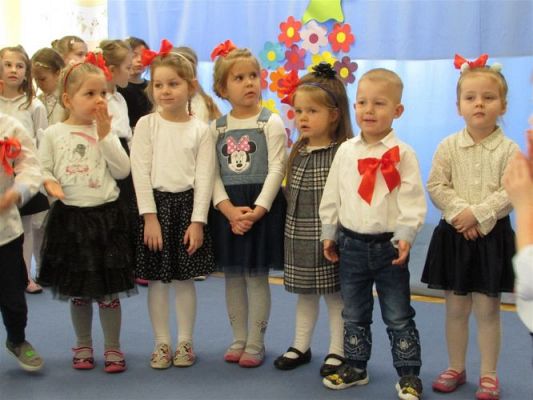 Grafika #21: 08.03.2021 Dzień Kobiet