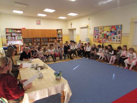 Grafika #48: 25.02.2021 Konkurs recytatorski "Maraton Językowy"