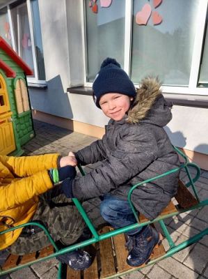 Grafika #11: 22.02.2021 Zimowe zabawy w ogrodzie przedszkolnym gr III