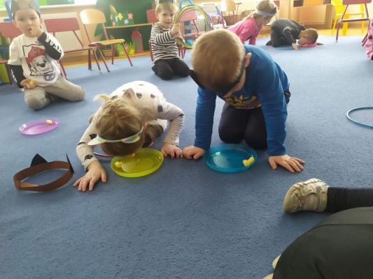 Grafika #4: 17.02.2021 Dzień kota w gr I