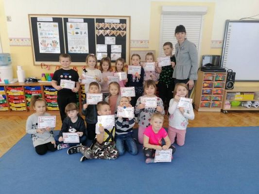 Grafika #0: 17.02.2021 Dzień Kota