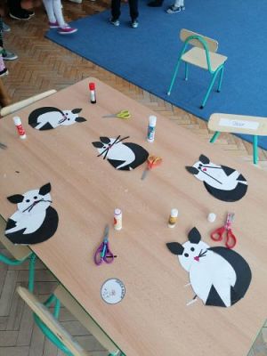 Grafika #4: 17.02.2021 Dzień Kota