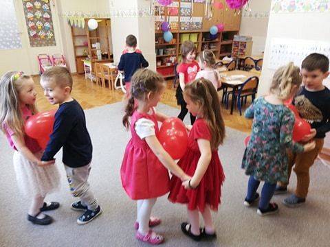 Grafika #2: Walentynki - dzień przyjaźni gr II