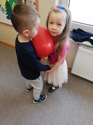 Grafika #10: Walentynki - dzień przyjaźni gr II