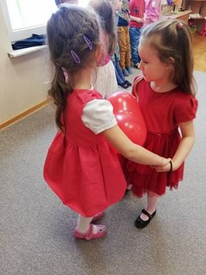 Grafika #15: Walentynki - dzień przyjaźni gr II