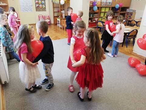 Grafika #19: Walentynki - dzień przyjaźni gr II