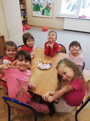 Grafika #28: Walentynki - dzień przyjaźni gr II