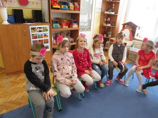 Grafika #13: Walentynki - dzień przyjaźni gr III