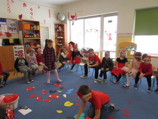 Grafika #25: Walentynki - dzień przyjaźni gr III