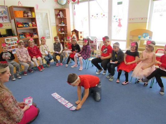 Grafika #32: Walentynki - dzień przyjaźni gr III