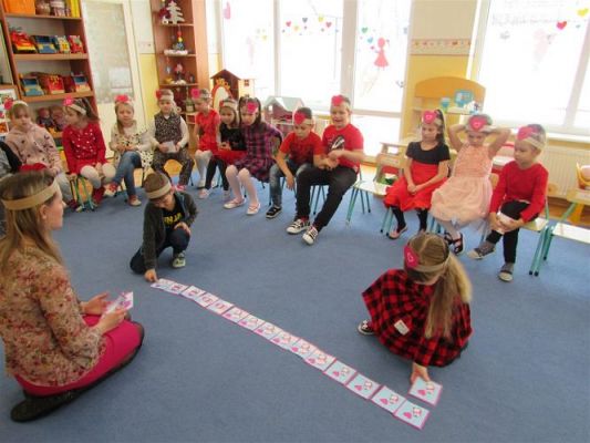 Grafika #34: Walentynki - dzień przyjaźni gr III